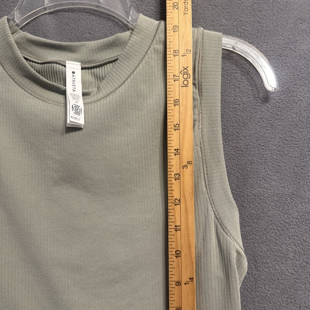NWT Athleta Renew Seamless Muscle Tank Womens Size Medium Sage Green - Picture 6 of 7